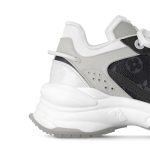 Run 55 Sneaker - Image 4